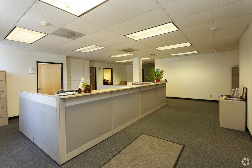 More Photos Of 601 N Golden Circle Dr, Santa Ana Medical For Sale