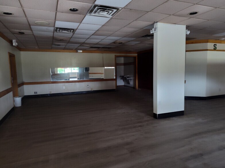 More Photos Of 6951 NC-4, Battleboro General Retail For Sale