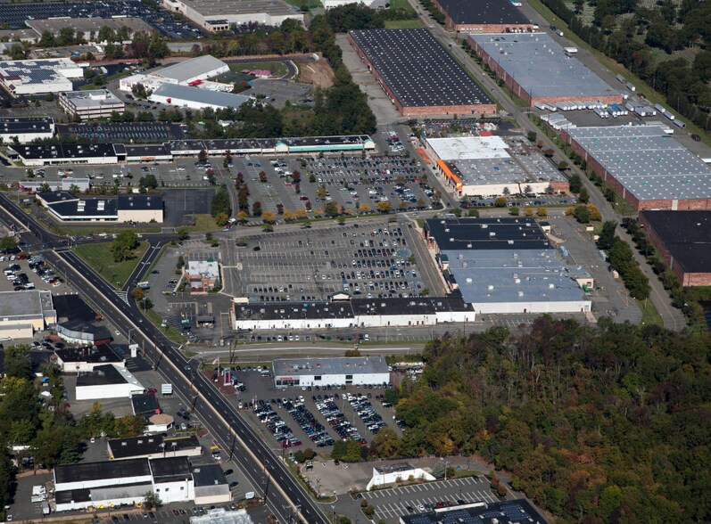 More Photos Of 904 Murray Rd, East Hanover Warehouse For Lease