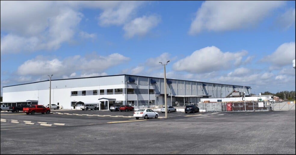Primary Photo Of 4006 N Airport Rd, Plant City Warehouse For Sale