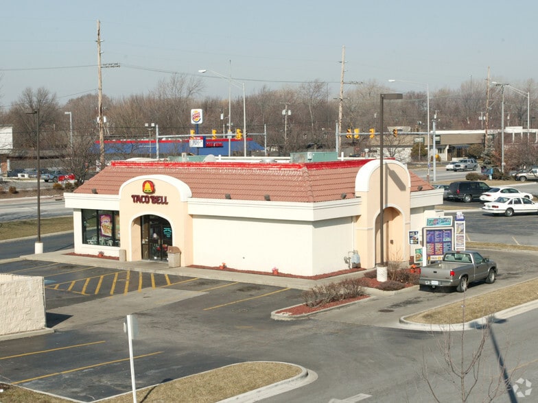 More Photos Of 7951 Calumet Ave, Munster Storefront For Lease