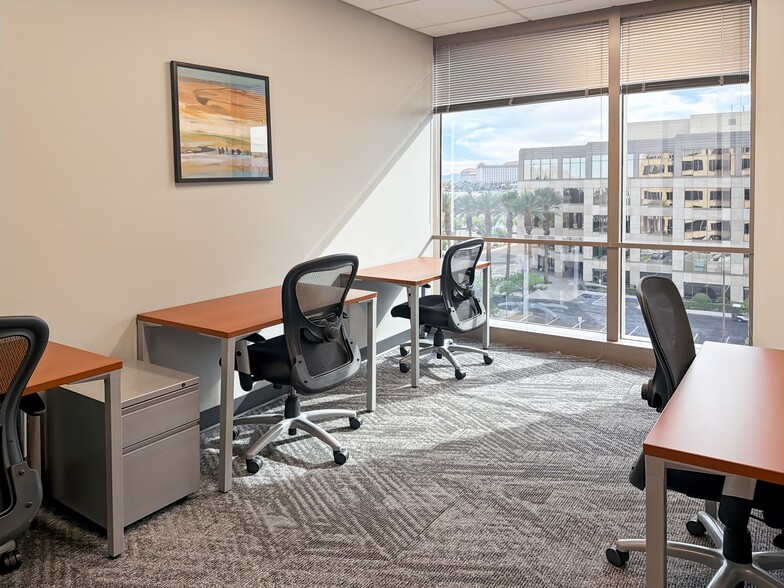 More Photos Of 3960 Howard Hughes Pky, Las Vegas Coworking Space