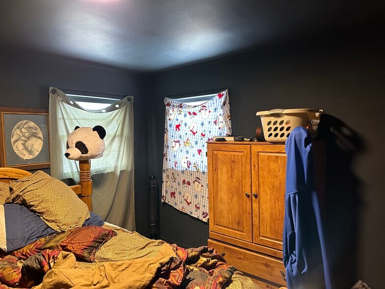 More Photos Of 313 Sheridan St, Plentywood Apartments For Sale