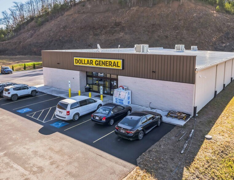 More Photos Of 5339 Hedgesville Rd, Hedgesville Freestanding For Sale