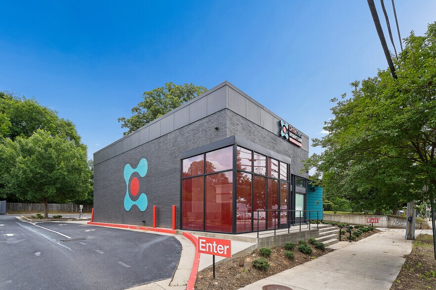More Photos Of 1605 Howell Mill Rd NW, Atlanta Storefront Retail Office For Sale