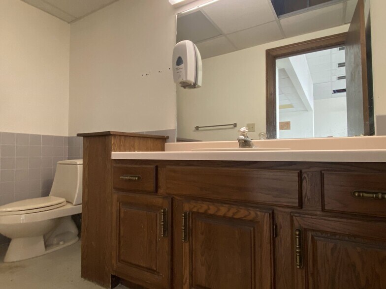 More Photos Of 1408 Strongs Ave, Stevens Point Apartments For Lease