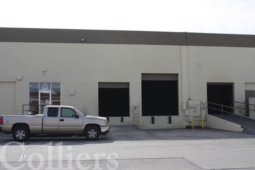 More Photos Of 15-33 N Phillippi St, Boise Warehouse For Lease
