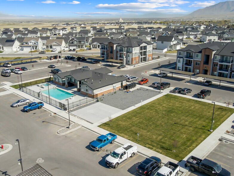 More Photos Of 1241 N Lexington Greens Dr, Tooele Apartments For Sale