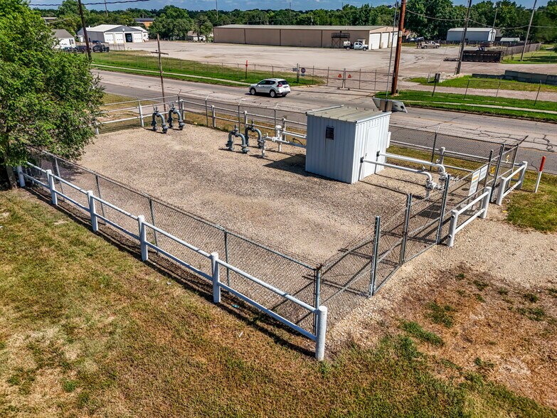 More Photos Of 1610 W 6th Ave, El Dorado General Retail For Sale