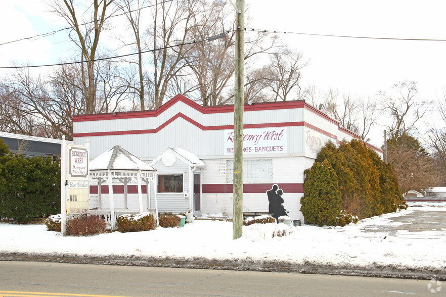 Primary Photo Of 25245 W 7 Mile Rd, Redford Lodge Meeting Hall For Sale