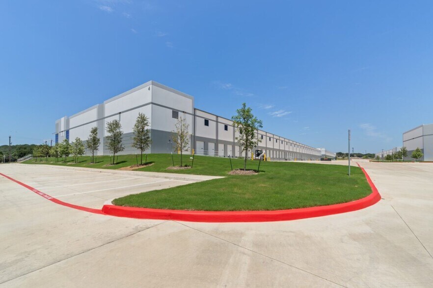 More Photos Of West Avenue and Wurzbach Parkway, San Antonio Unknown For Lease
