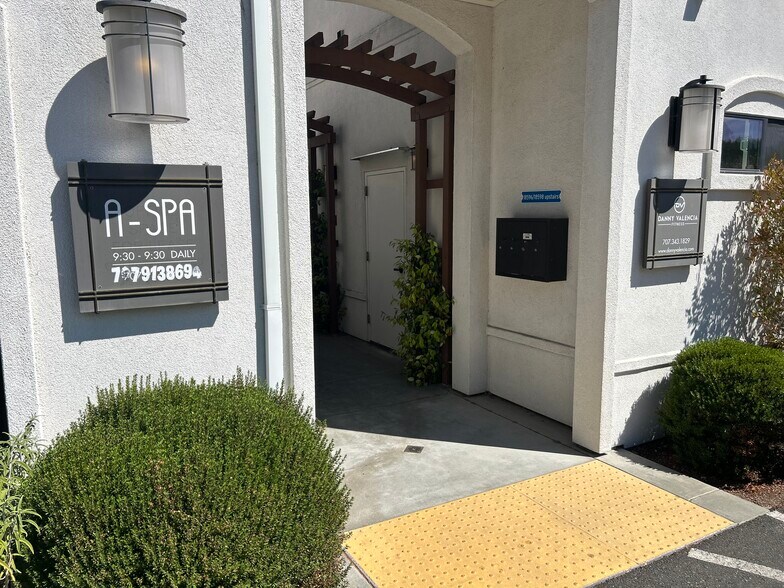 More Photos Of 18590-18594 Sonoma Hwy, Sonoma Storefront Retail Residential For Sale