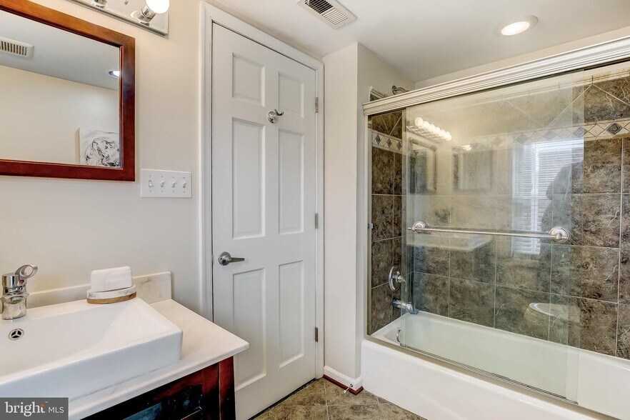 More Photos Of 1125 S Charles St, Baltimore Storefront Retail Residential For Sale