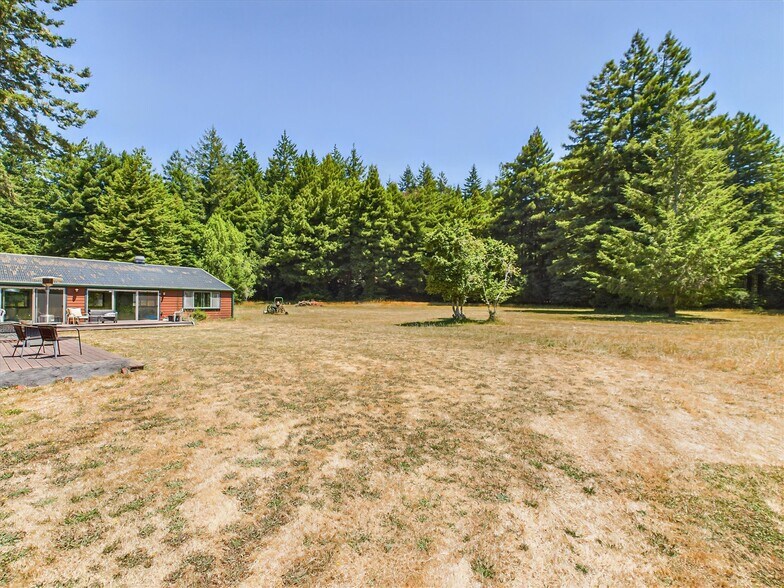 More Photos Of 595 Riverside Park Rd, Carlotta Land For Sale