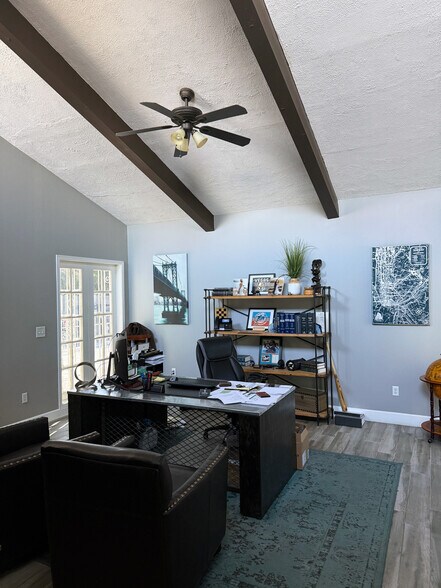 More Photos Of 818 E Charleston Blvd, Las Vegas Office For Sale