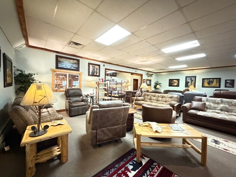 More Photos Of 5079 Highway 51, Mercer General Retail For Sale