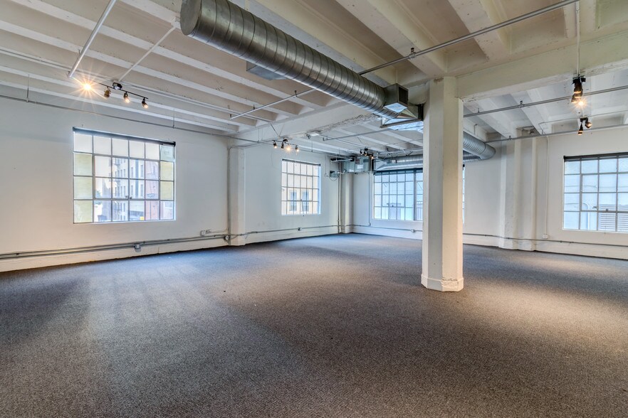 More Photos Of 833 S Spring St, Los Angeles Loft Creative Space For Lease