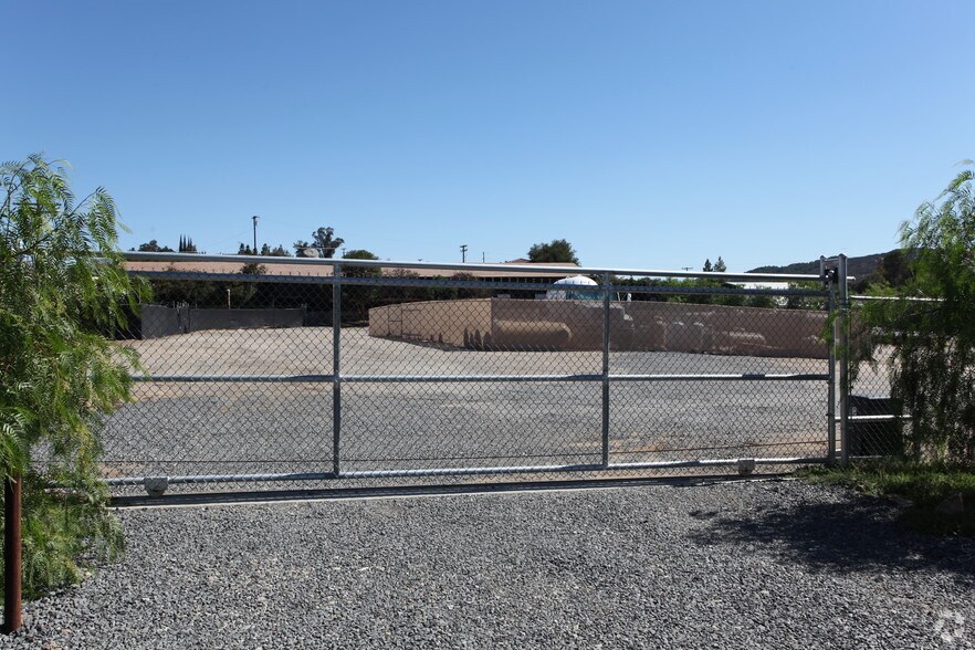 More Photos Of 28425 Cole Grade Rd, Valley Center Manufacturing For Lease