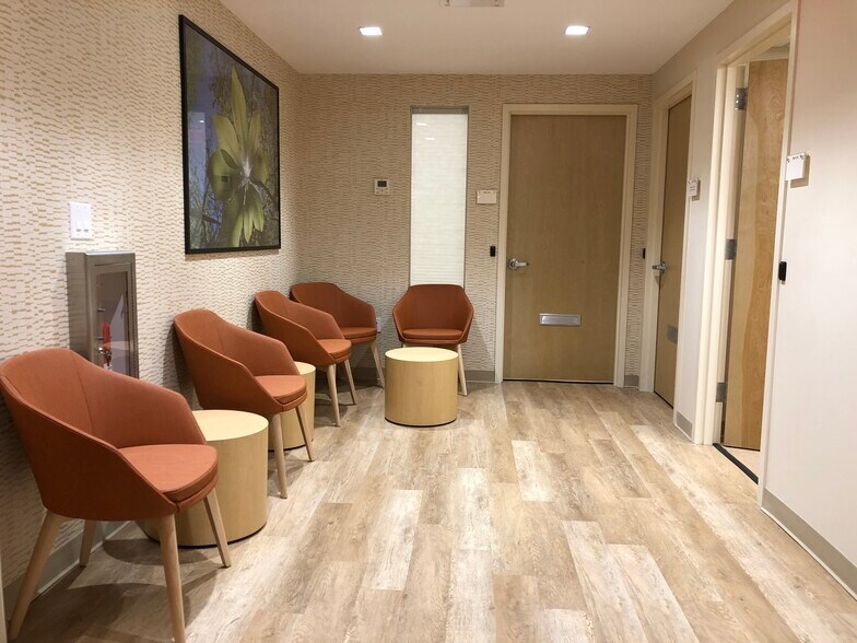 More Photos Of 520 Franklin Ave, Garden City Medical For Lease