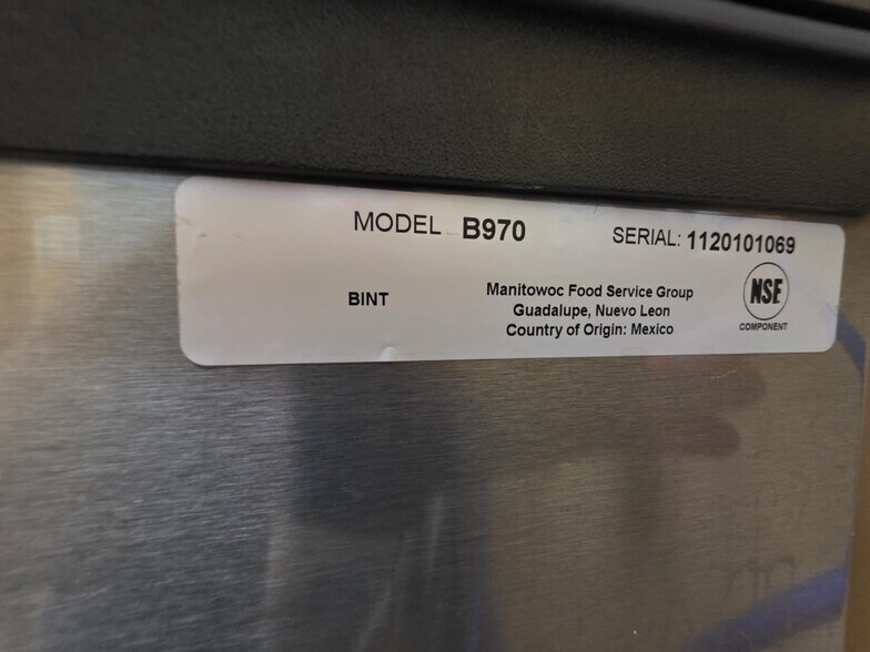 More Photos Of 8799 State Highway 35 N, Van Vleck Convenience Store For Sale