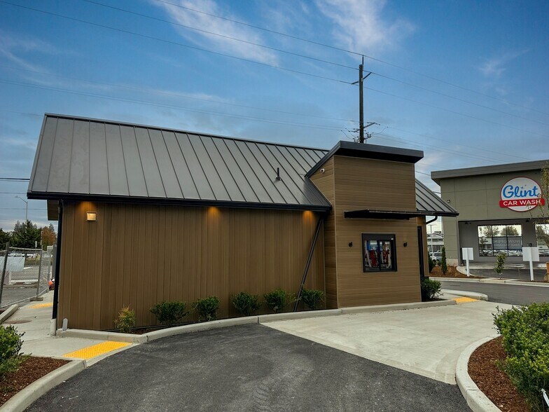 More Photos Of 10318 Evergreen Way, Everett General Retail For Sale