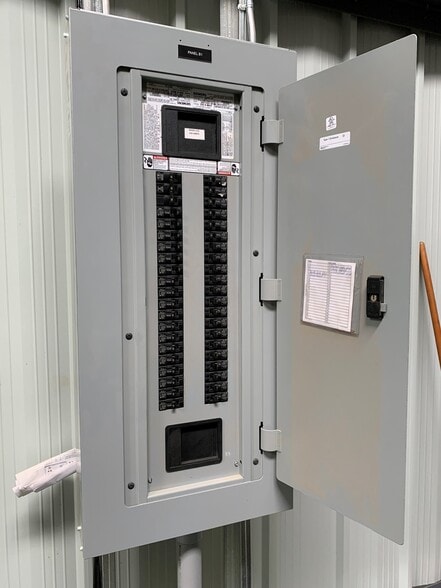 More Photos Of 3805 Gilmore Ave, Bakersfield Unknown For Lease