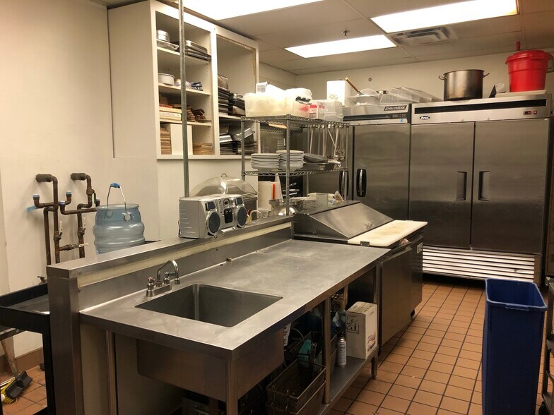 More Photos Of 4300 Tradewinds Dr, Oxnard Unknown For Lease