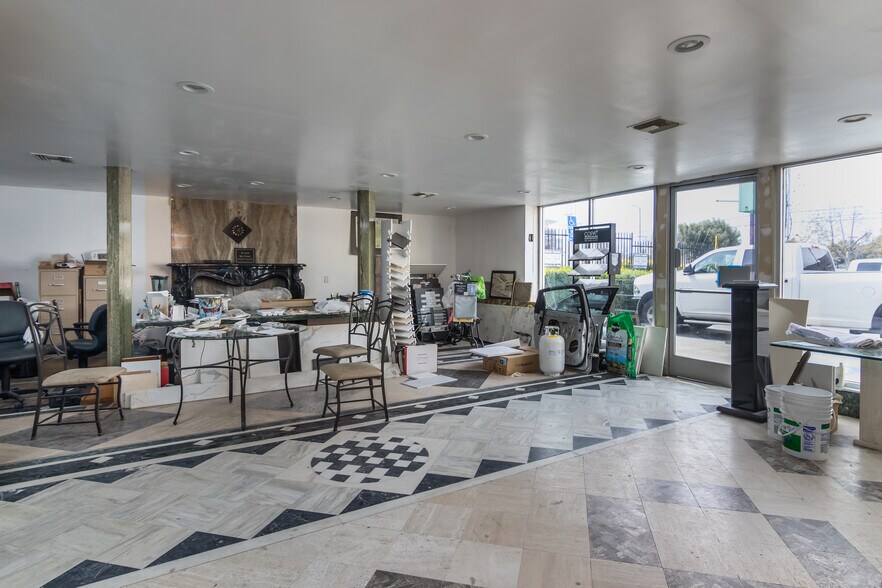 More Photos Of 6160 Sepulveda Blvd, Van Nuys Warehouse For Sale