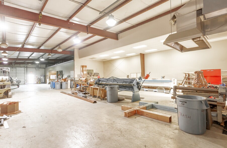 More Photos Of 1034 Story Ave, Louisville Light Manufacturing For Lease