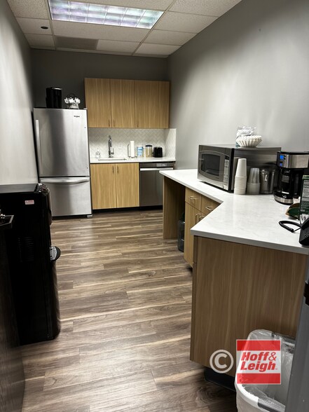More Photos Of 1873 S Bellaire St, Denver Office For Lease