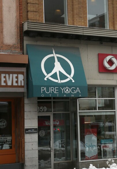 More Photos Of 359-363 Bank St, Ottawa Storefront Retail Office For Sale