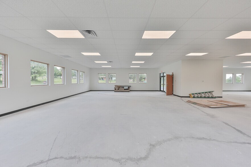 More Photos Of 4350 Independence Dr, Schnecksville Medical For Lease