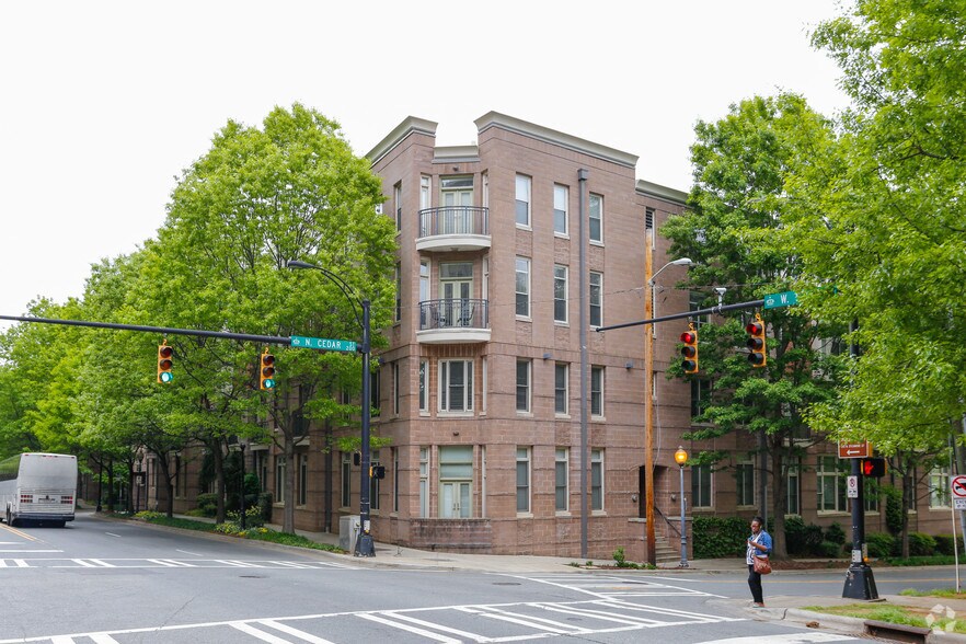 More Photos Of 120 N Cedar St, Charlotte Apartments For Lease