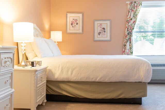 More Photos Of 231 Main St, Frankfort Hotel For Sale