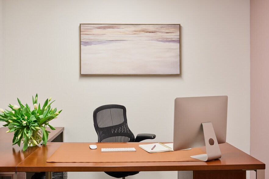 More Photos Of 745 Fifth Ave, New York Coworking Space