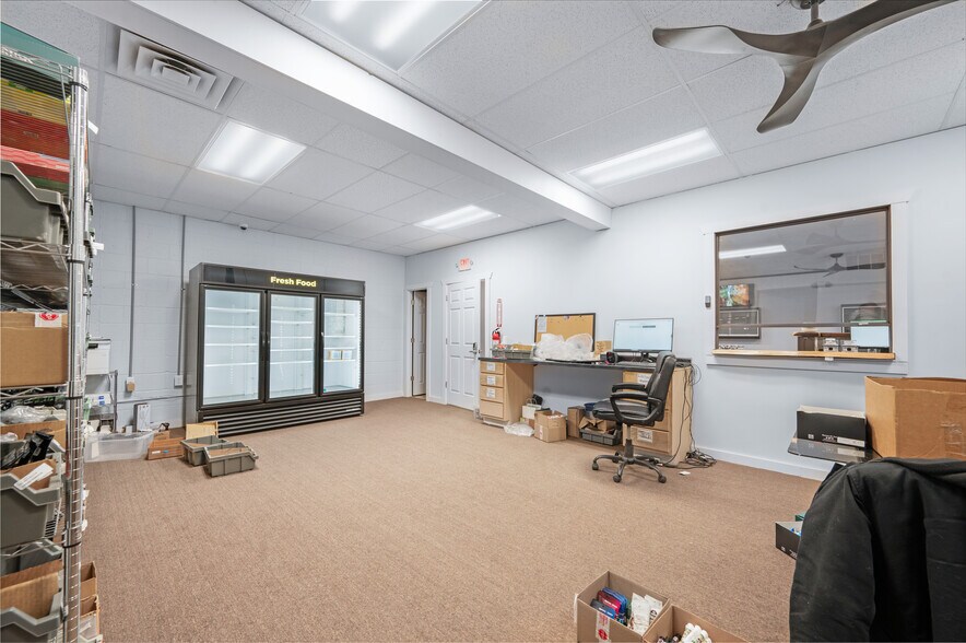 More Photos Of 805 Maple St, Big Rapids Storefront Retail Office For Sale