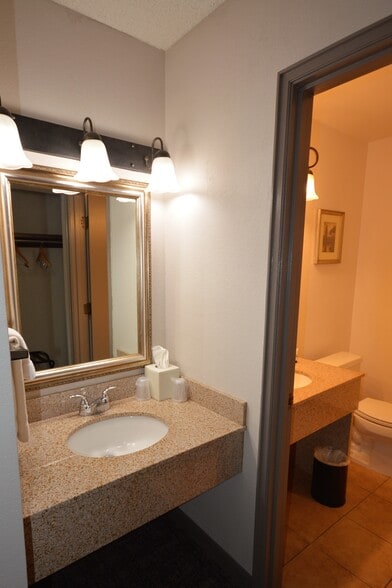 More Photos Of 1929 4th St, Eureka Hotel For Sale