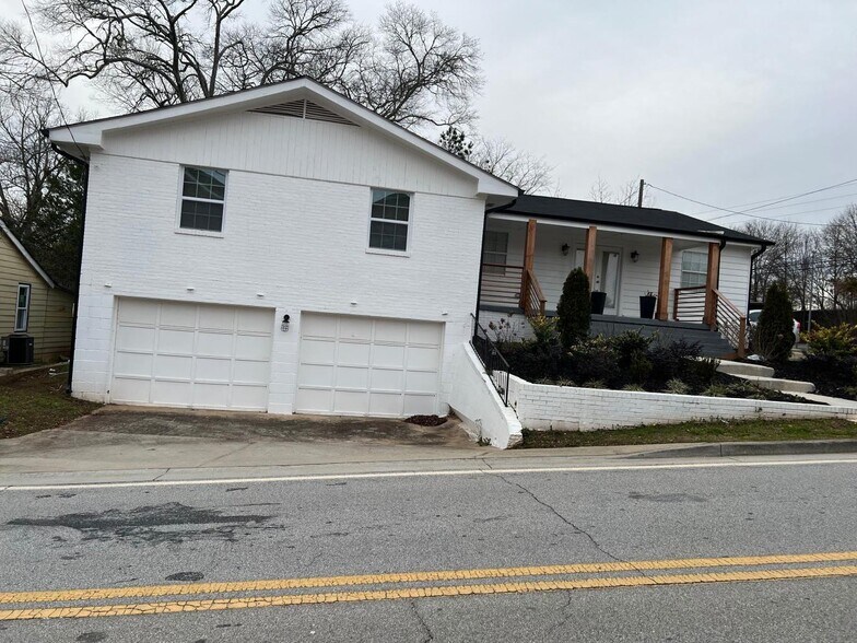 More Photos Of 3165 Washington St, Covington Office Residential For Sale