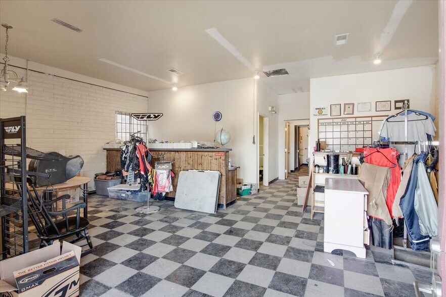 More Photos Of 2100 Bosque Farms Blvd, Peralta Auto Repair For Sale