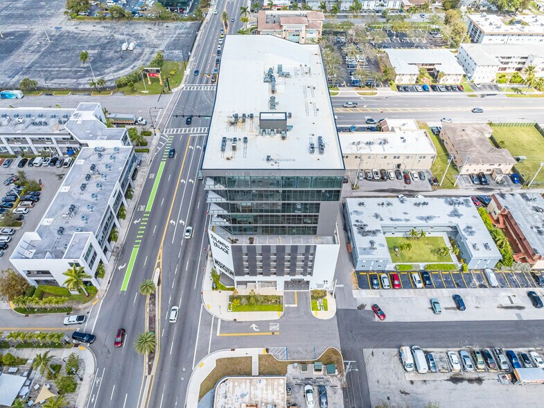 More Photos Of 800 N Federal Hwy, Hallandale Beach Office For Sale