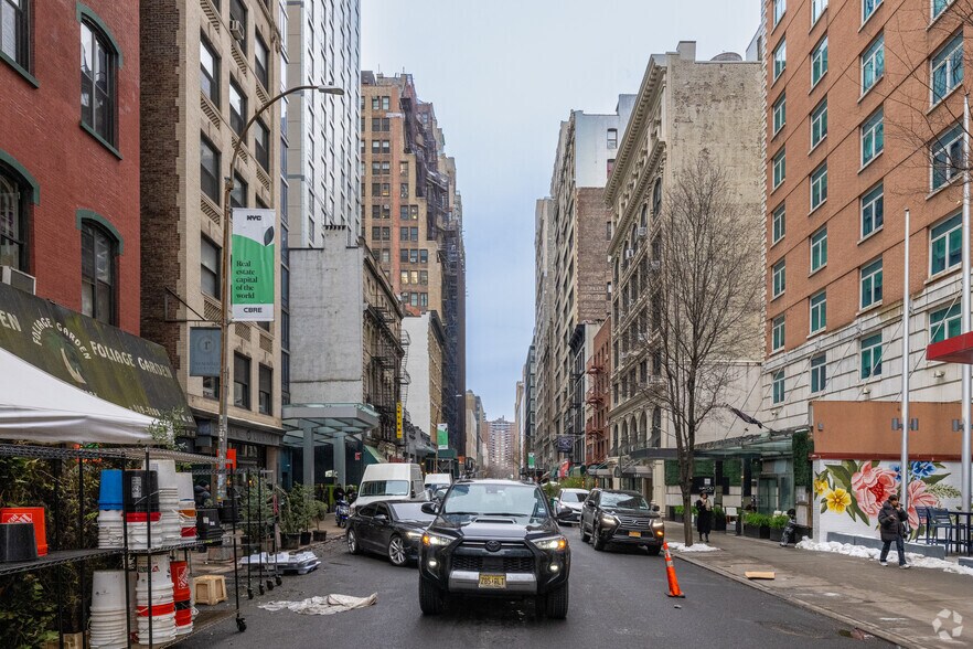 More Photos Of 141 W 28th St, New York Loft Creative Space For Lease
