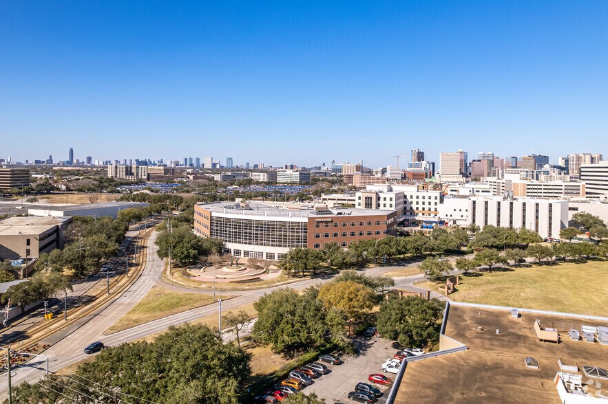 More Photos Of 7900 Fannin St, Houston Medical For Lease
