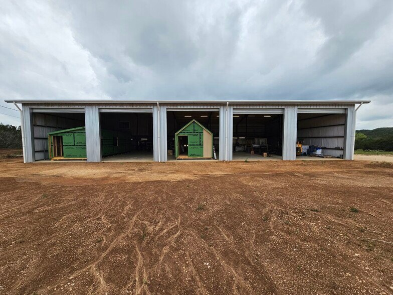 More Photos Of 25819 Ranch Rd, Leander Manufacturing For Sale