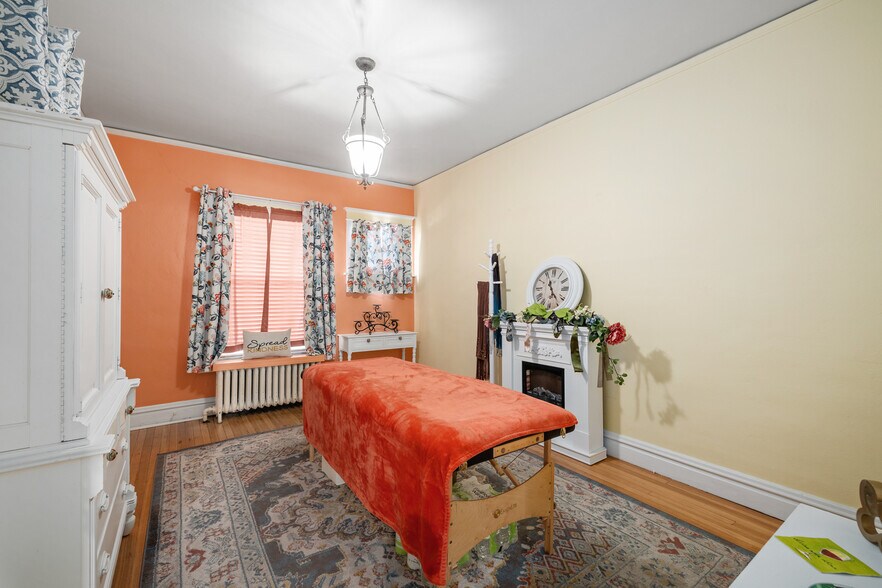 More Photos Of 720 E Lincolnway, Cheyenne Office Residential For Sale