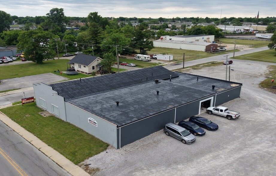 More Photos Of 1808 S Anthony Blvd, Fort Wayne Unknown For Lease