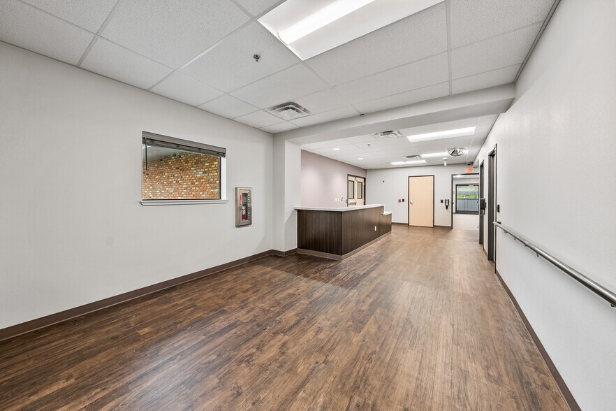 More Photos Of 2166 NW Vine St, Grants Pass Medical For Sale