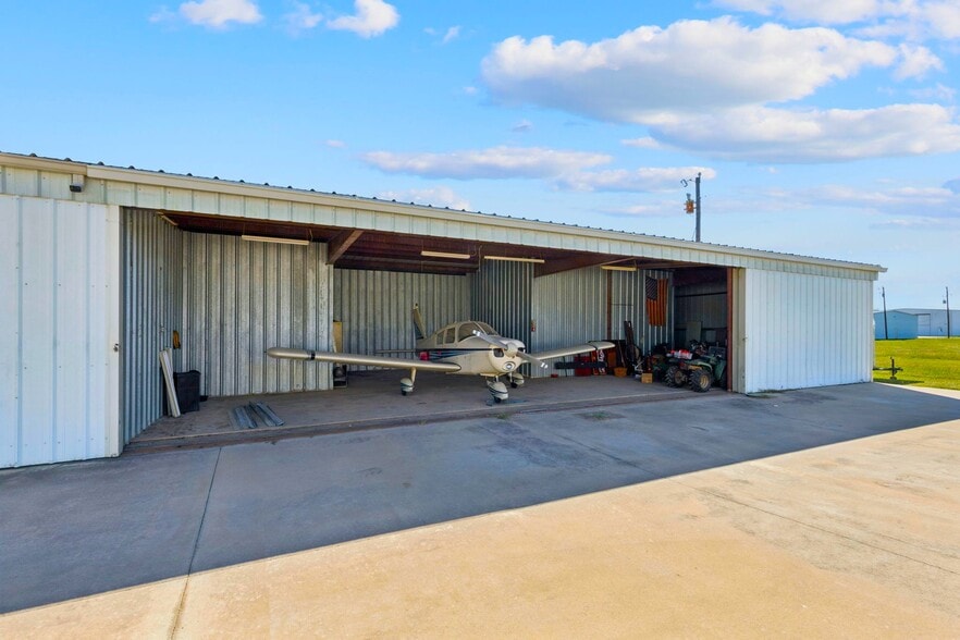 More Photos Of 318 Lindbergh Dr, Roanoke Specialty For Sale