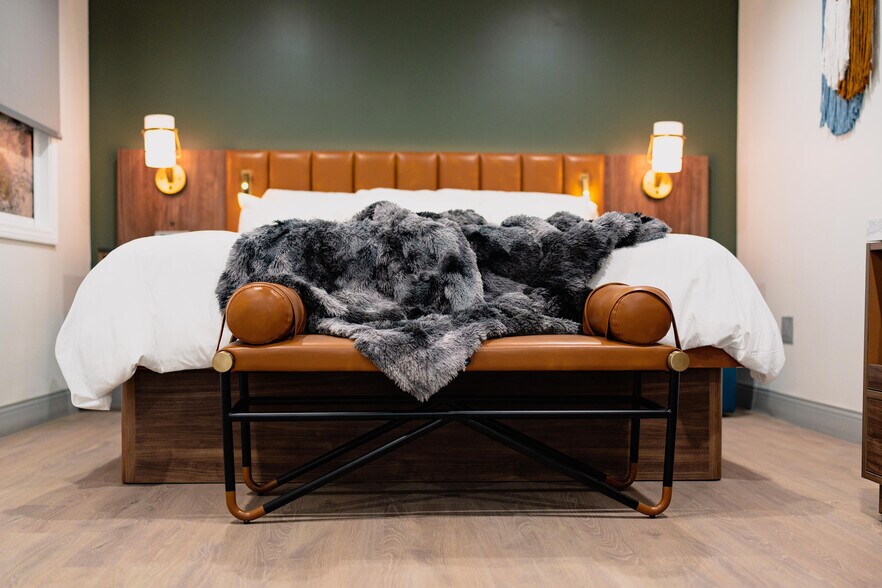 More Photos Of 1107 N Broadway, Santa Maria Hotel For Sale