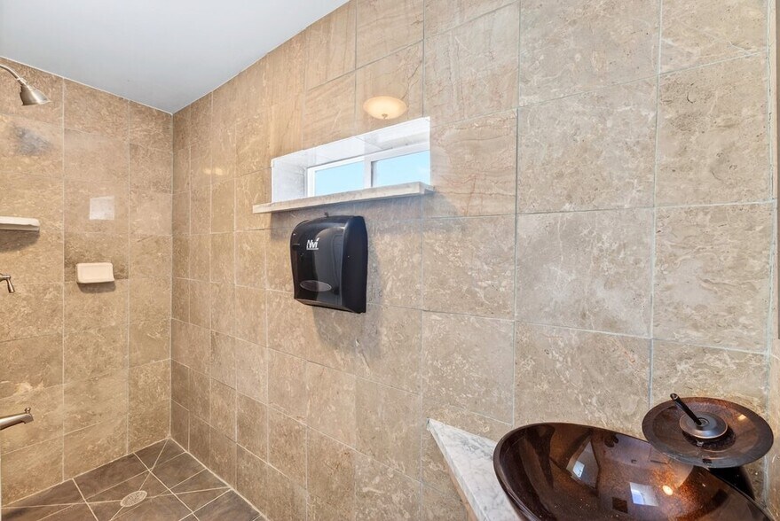 More Photos Of 625 Main St, Watsonville Freestanding For Sale