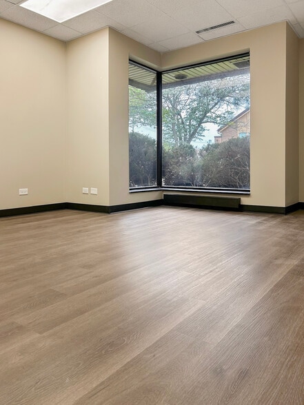 More Photos Of 333 Chestnut St, Hinsdale Medical For Lease
